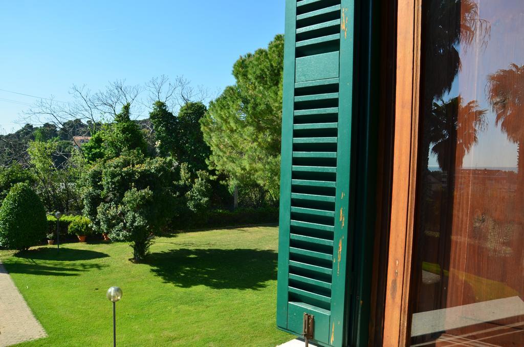 Villa Montanari Rosati Porto San Giorgio Exterior foto